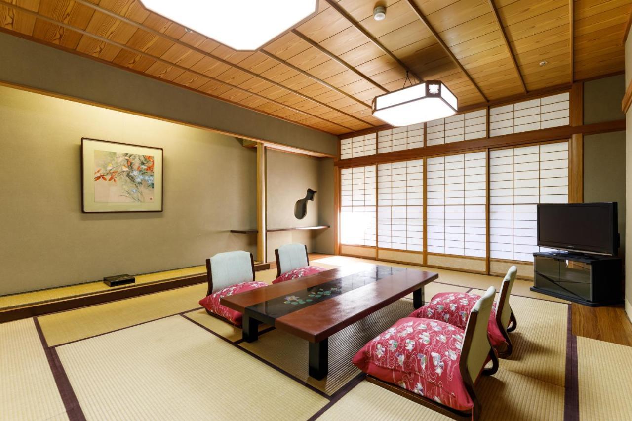 Awazuonsen Kitahachi Hotel Komatsu  Bagian luar foto